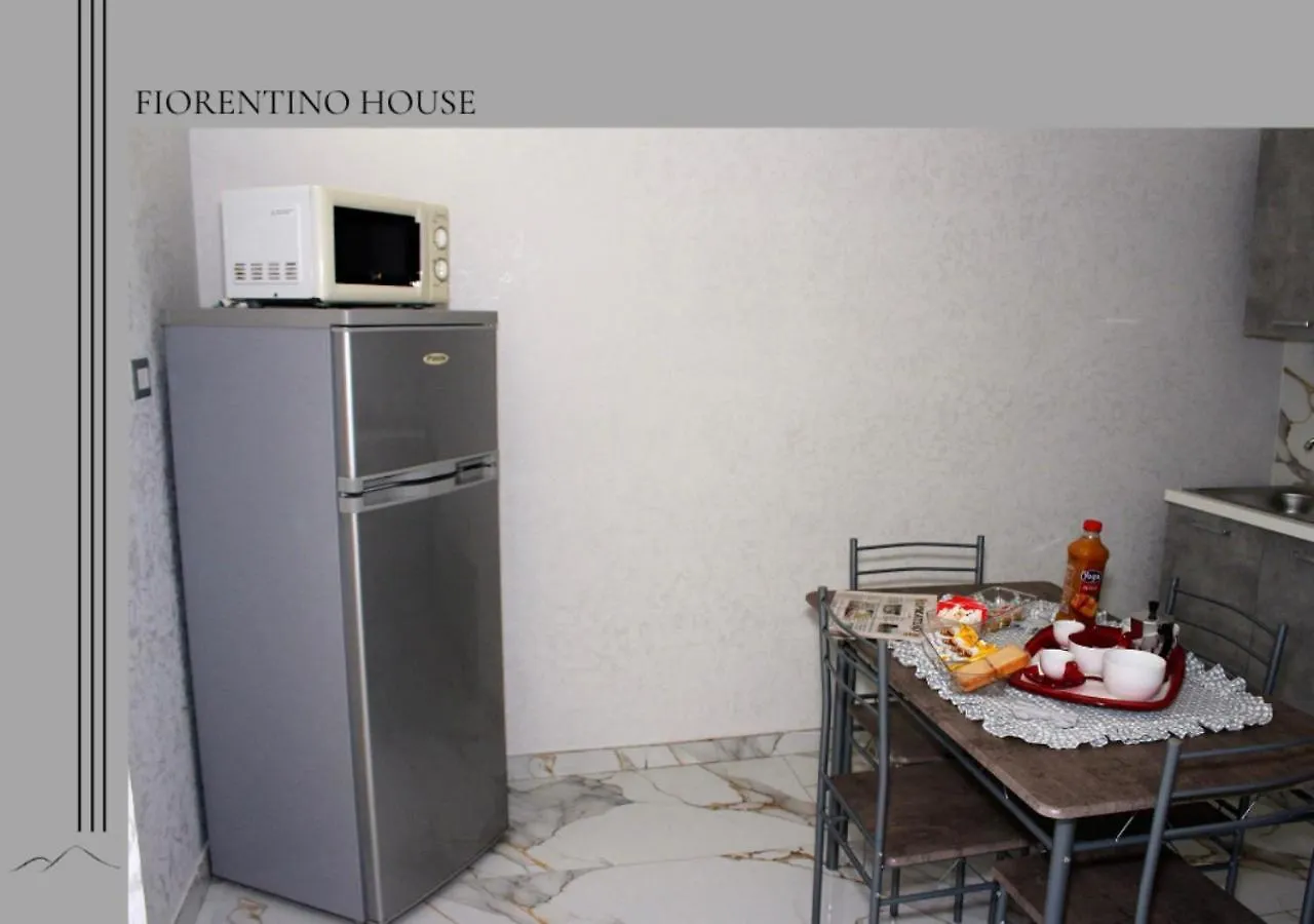 Appartamento Free Parking - Fiorentino House Napoli Italia